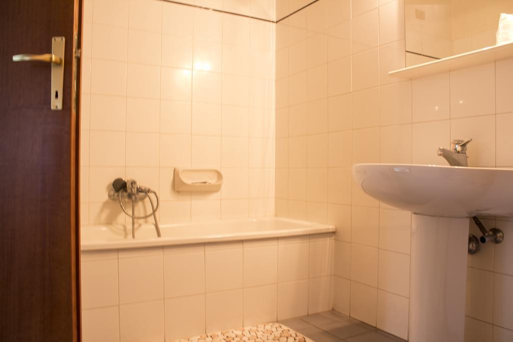 Hotel Falisco Fabrica di Roma Kamer foto