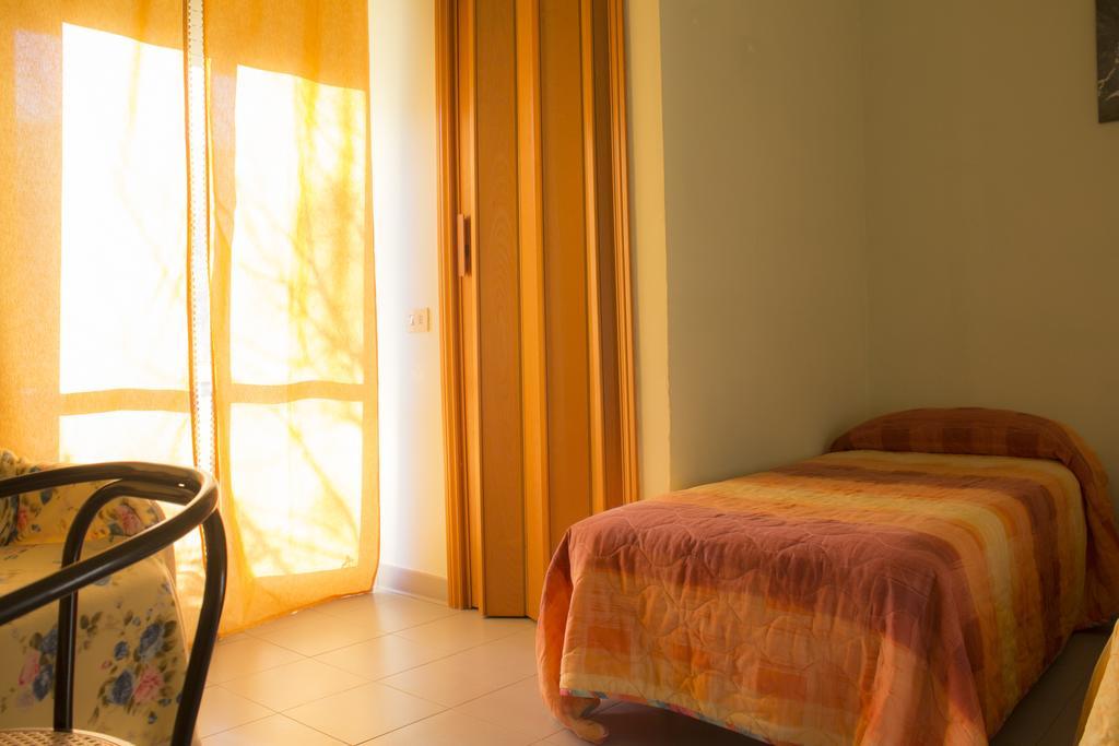 Hotel Falisco Fabrica di Roma Kamer foto