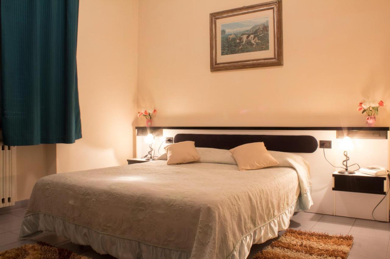 Hotel Falisco Fabrica di Roma Buitenkant foto